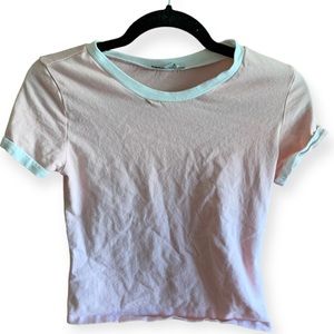 5 for $20 Papaya M light pink and white shortsleeve crop top shirt